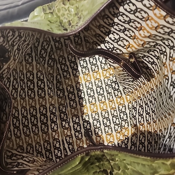 Gucci Python Pelham Hobo - Picture 5 of 7